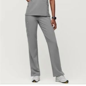 Kade Cargo Figs Scrubs